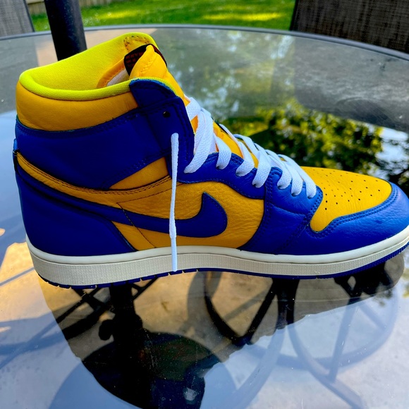 Air Jordan 1 Retro High OG Size 11 - Picture 3 of 8